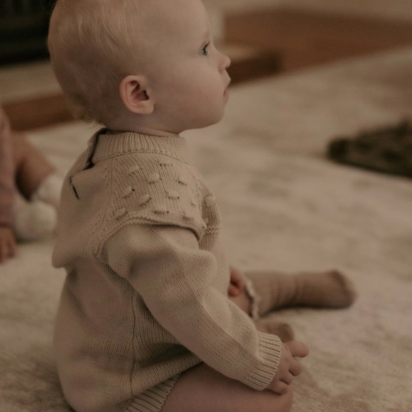 Knitted Spot Detail Romper | Cream | Size 18 - 24 Months | Adorable & Flawless - Picture 7 of 8